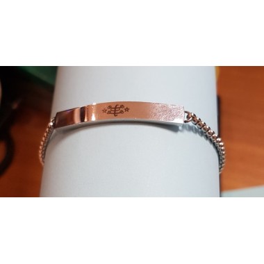 Bracelet avec plaque plaquée argent signe