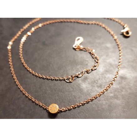Chaine filigrane or rose avec pendentif rond etoile 9 branches